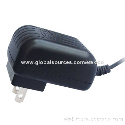 Switching Power Supply with Input Frequency of 47 to 63Hz, Used for Portable DVD Players, IT Product
